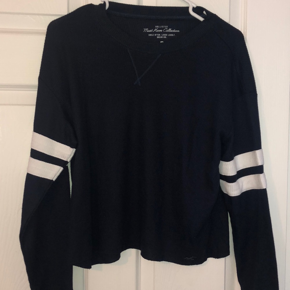 navy blue slightly cropped long sleeve
